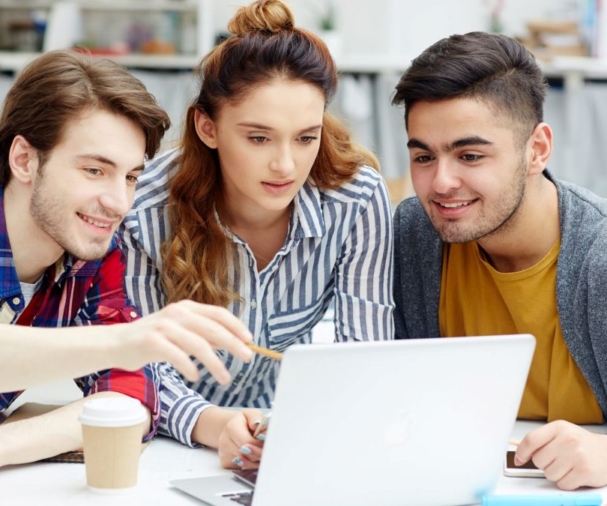 Methodology and Essential Steps for Developing University Curricula